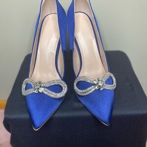 Elegant Blue Satin Women's Heels with Rhinestone Bow